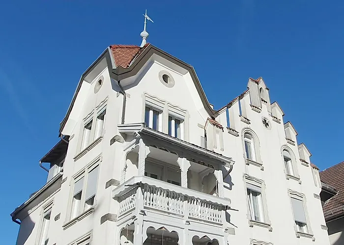 2-4 Zimmer Apartments Stilvoll Im Gertrud Schloessli - Zentral Ruhig